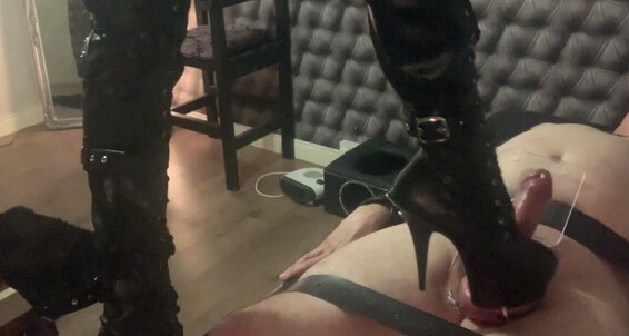 Ladydarkangeluk Onlyfans Just A Little Ball Crushing