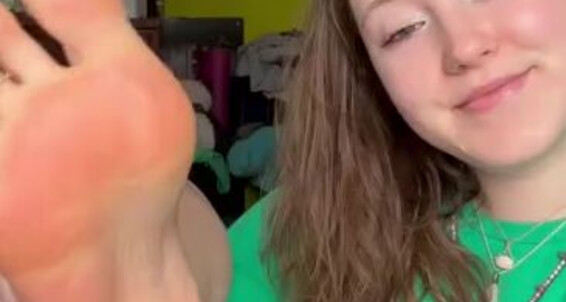 Goddess Flower Nicknamed Smokinflowers Foot Fetish 01 21 2024 Onlyfans Video You Cant Get Enough Of Watching Me Worship My Feet Can You